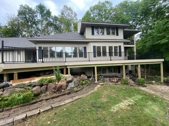 Lakehouse elevated deck