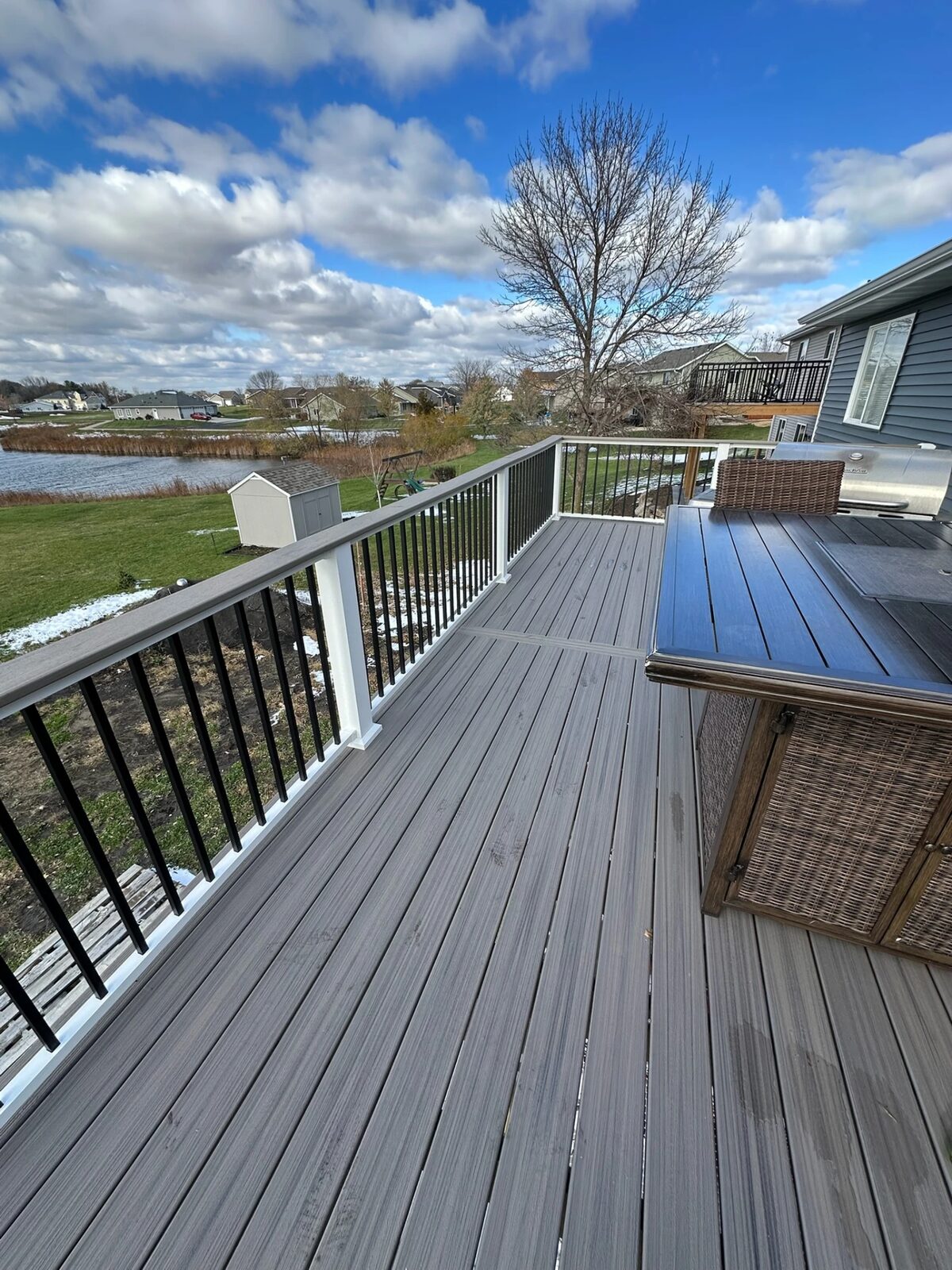 Lakeside grilling deck